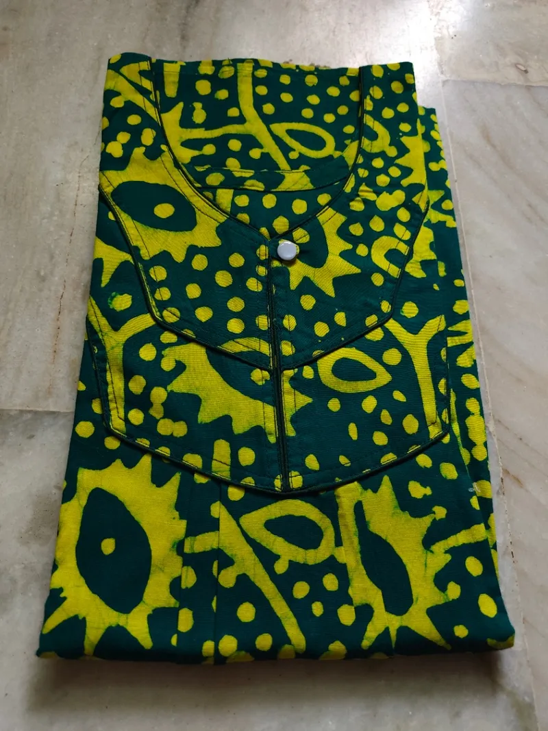 Batic nighties 4 - Image 1