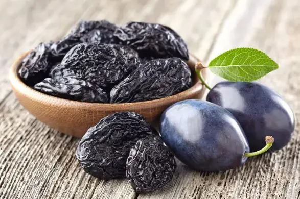 Prunes - Image 1
